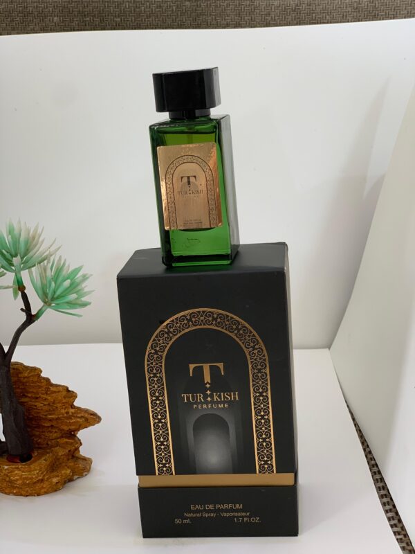 Amber Oud - Image 2